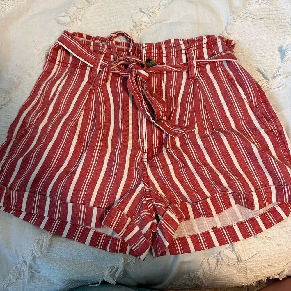 American Eagle striped shorts. Size 4.
